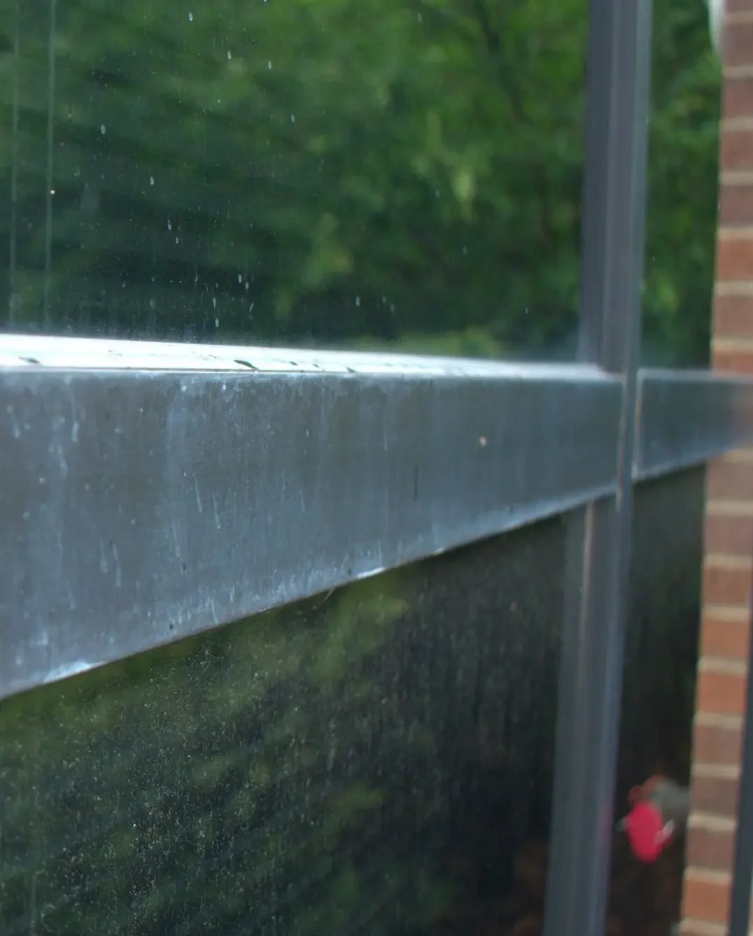 Cleaning aluminum window frame and gasket seals